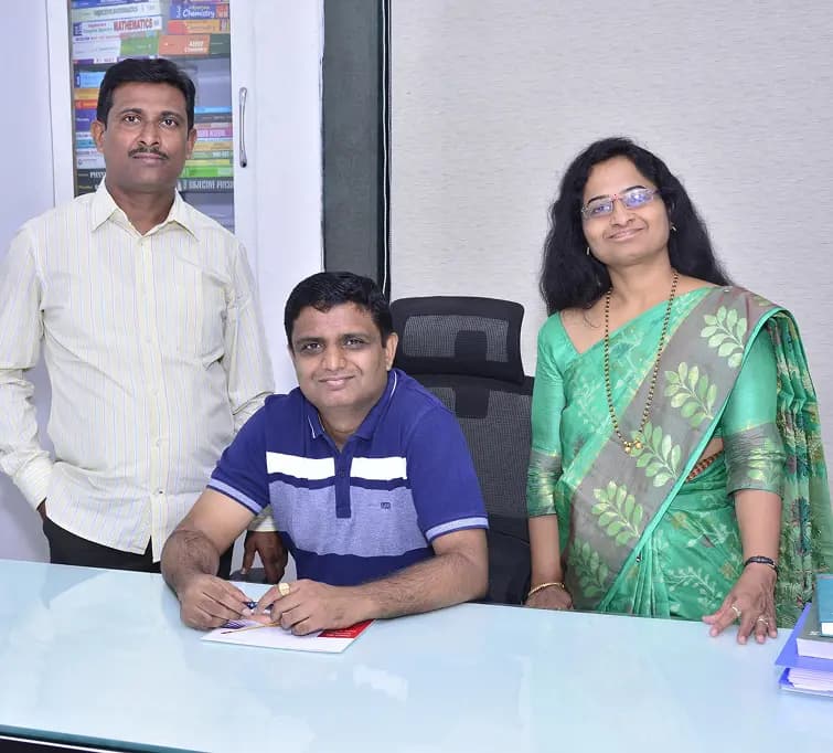 24 Years of Excellence in IIT-JEE, NEET & MHT-CET coaching